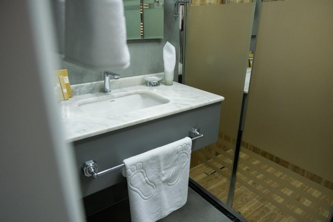 Leon Hotel Spa 간자 외부 사진