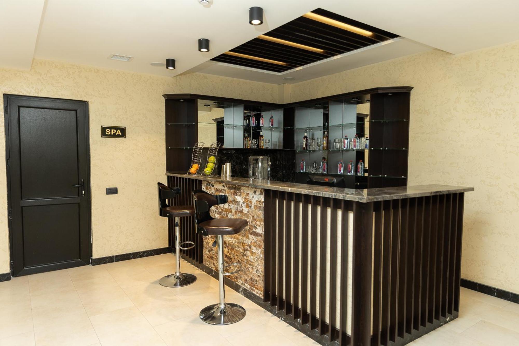 Leon Hotel Spa 간자 외부 사진